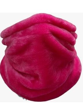 Pink fuzzy fleece neck warmer for kids
